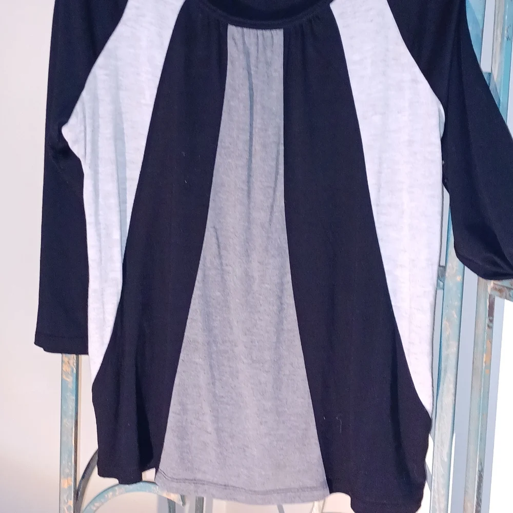 LIZ CLAIBORNE  Women's Black And Gray Knit Top XL